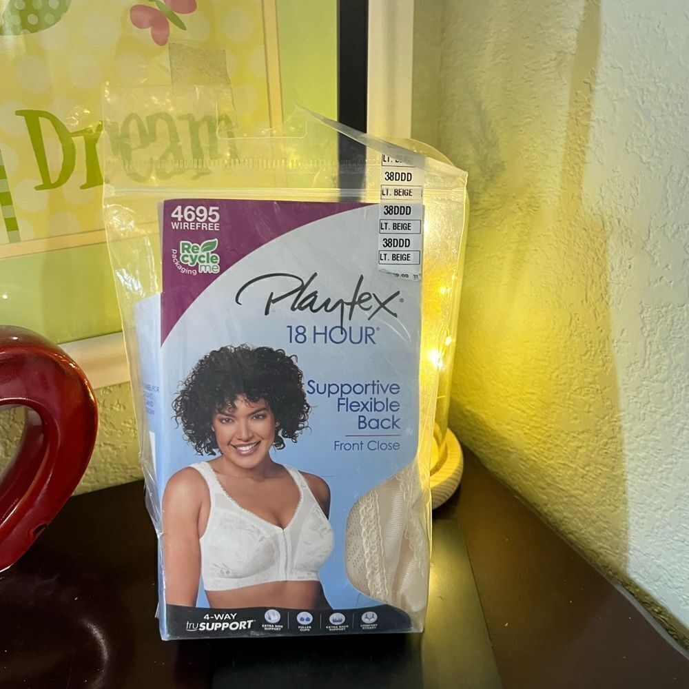 NWT Playtex 18 Hour Wirefree Bra Front Closure 38DDD Light Beige #YC